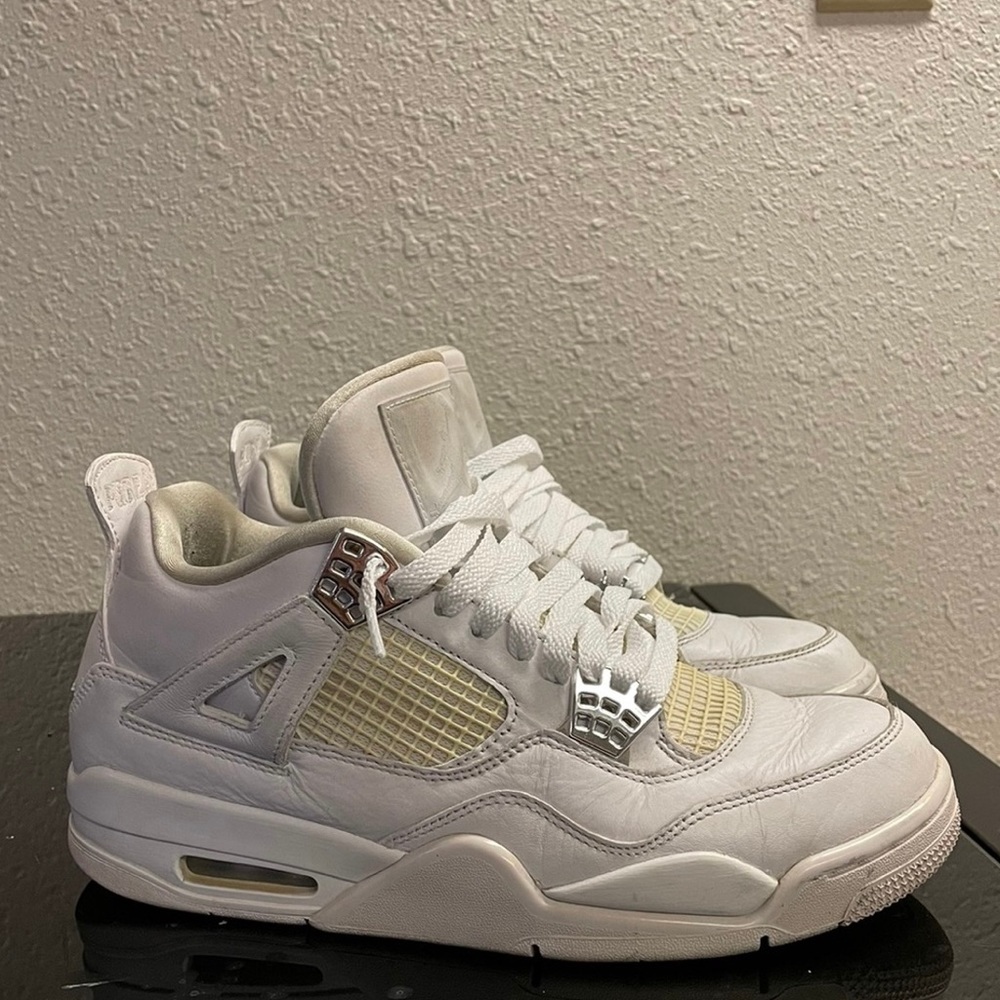 PURE MONEY JORDAN 4